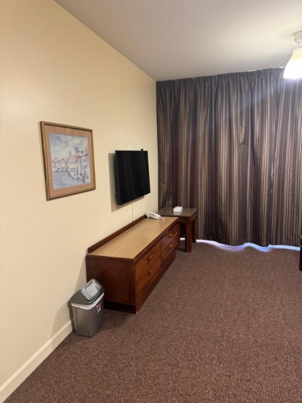 Top Hotel Apartments image 10